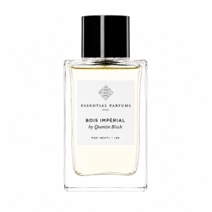 Perfume Bois Impérial de Essential Parfums en botella de vidrio transparente con tapa negra y fondo blanco.
